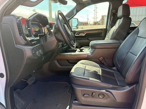 Used 2024 Chevrolet Silverado 3500 High Country w/ High Country Premium Package image 26