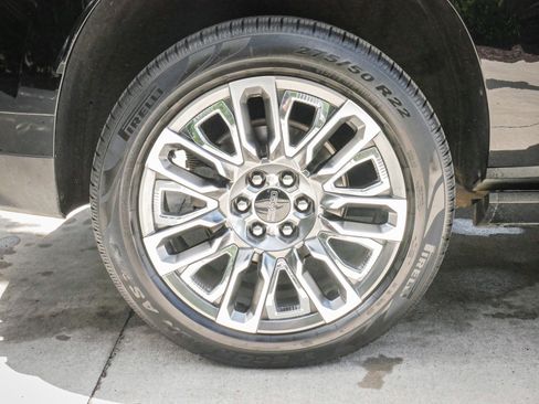 Used 2023 GMC Yukon XL Denali Ultimate image 13