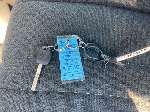 Used 2023 GMC Savana 2500 Extended w/ Driver Convenience Package image 32