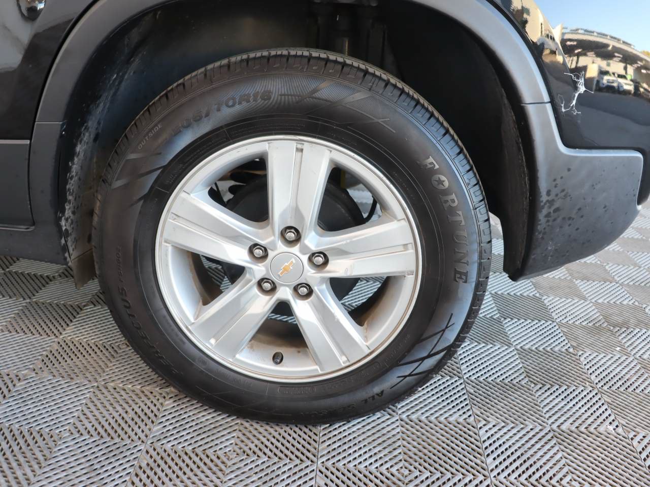 Used 2022 Chevrolet Trax LS w/ Tint and Cruise Package FWD image 15