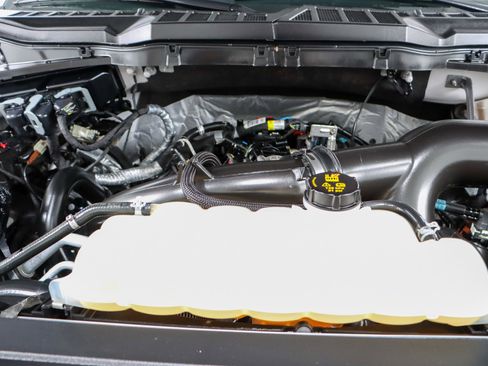 Used 2021 Ford F150 XLT w/ XTR Package image 31