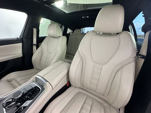 Used 2020 BMW X6 sDrive40i w/ Premium Package image 22