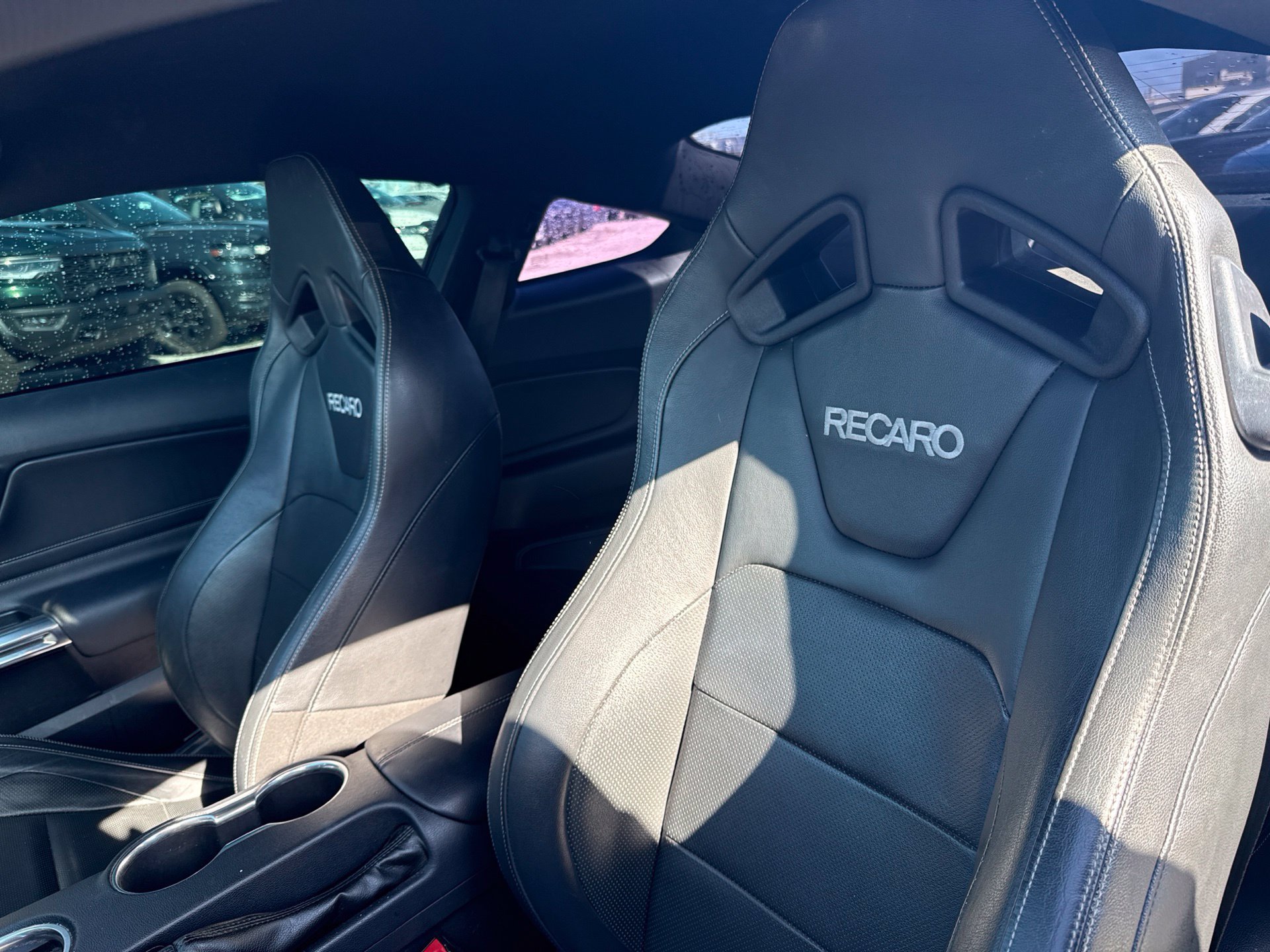 Used 2019 Ford Mustang GT Premium w/ GT Performance Package RWD image 11