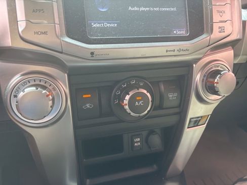 Used 2019 Toyota 4Runner SR5 Premium RWD image 12