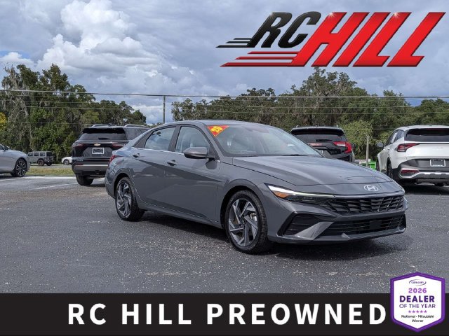 Used 2025 Hyundai Elantra Limited FWD image 1