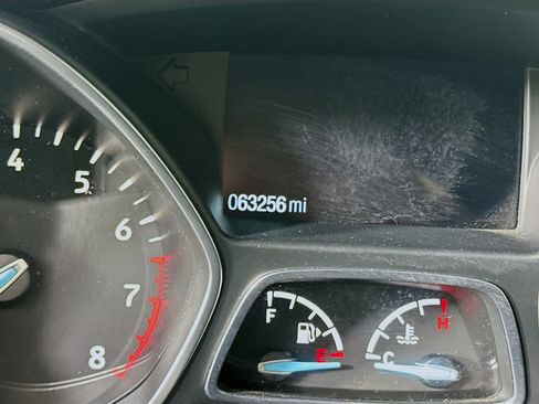 Used 2019 Ford Escape S image 19