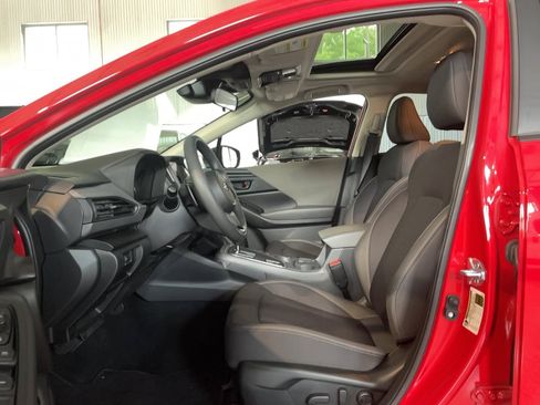 Used 2025 Subaru Crosstrek 2.5i Premium AWD/4WD image 6