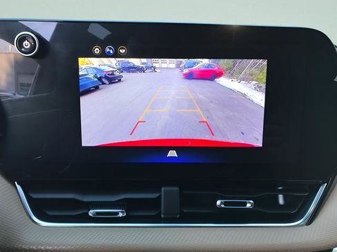 Used 2025 Chevrolet Equinox ACTIV AWD/4WD image 19