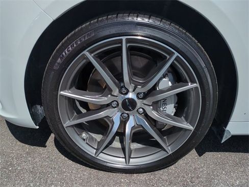 Certified 2025 Genesis G70 2.5T image 10