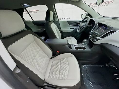 Used 2020 Chevrolet Equinox LS w/ LS Convenience Package image 26