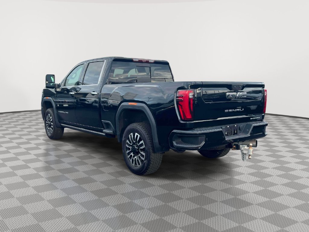 Used 2024 GMC Sierra 2500 Denali Ultimate AWD/4WD image 7