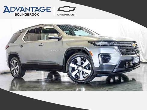 Used 2023 Chevrolet Traverse LT w/ LT Premium Package AWD/4WD image 1