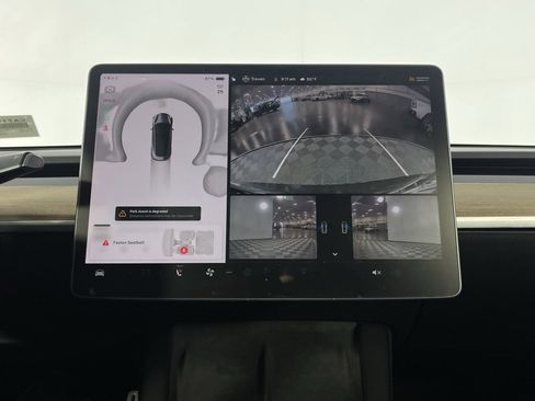 Used 2023 Tesla Model 3 Performance image 17