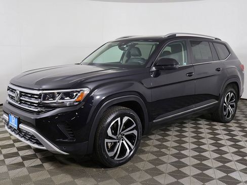 Used 2023 Volkswagen Atlas SEL image 11