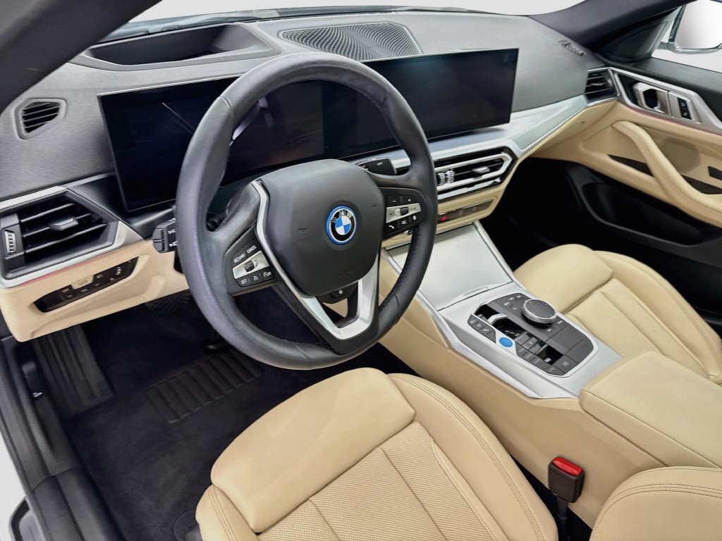 Certified 2024 BMW i4 eDrive40 w/ Premium Package RWD image 9