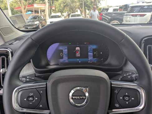 Certified 2026 Volvo XC40 B5 Plus AWD/4WD image 37