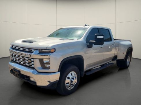 Used 2022 Chevrolet Silverado 3500 LT w/ Convenience Package AWD/4WD image 3