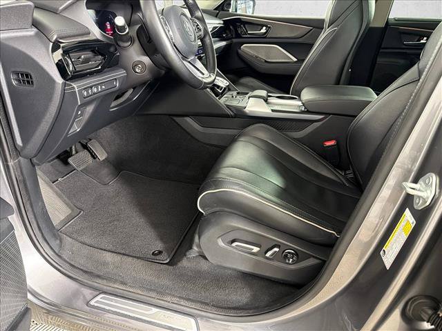 Used 2023 Acura MDX w/ Advance Package AWD/4WD image 11