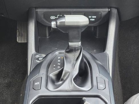 Used 2025 Kia K4 LXS image 17