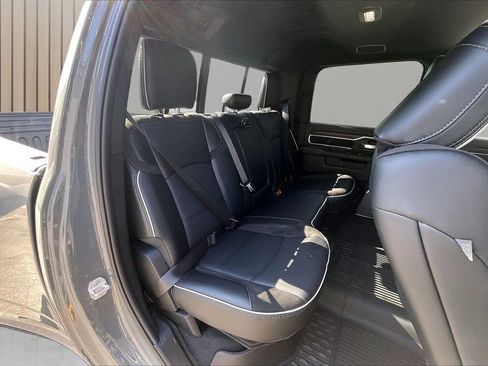 New 2026 RAM 3500 Laramie AWD/4WD image 19