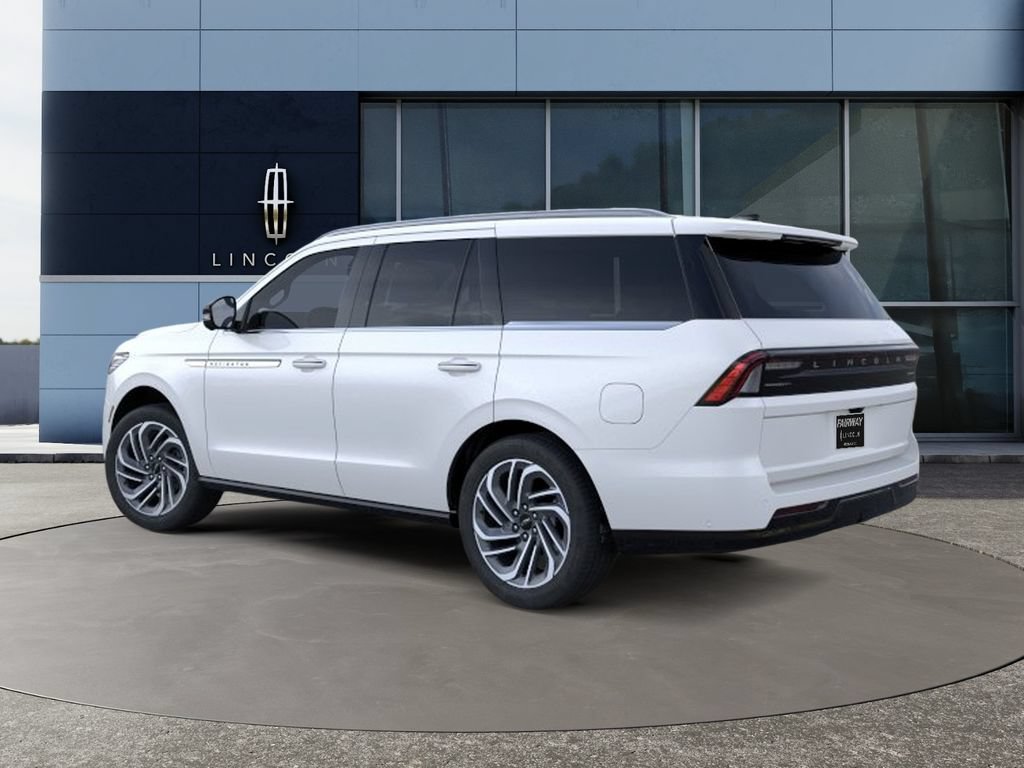 New 2026 Lincoln Navigator Reserve AWD/4WD image 4
