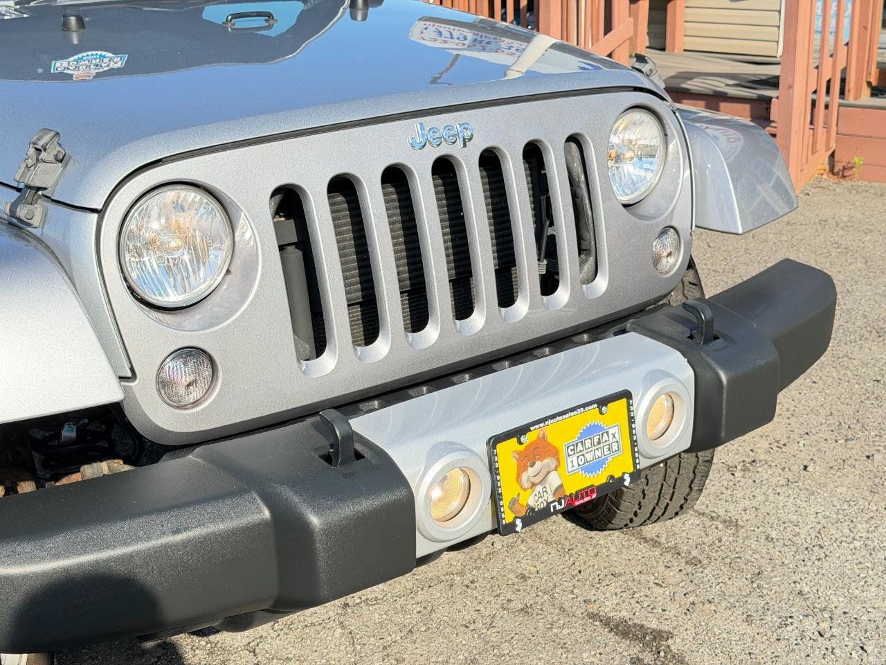 Used 2015 Jeep Wrangler Unlimited Sahara w/ Dual Top Group AWD/4WD image 85