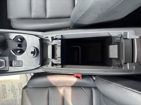 Used 2023 Nissan Rogue SV w/ SV Premium B Package image 22