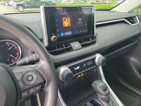 Used 2024 Toyota RAV4 LE FWD image 23