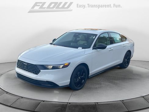 New 2025 Honda Accord SE image 3