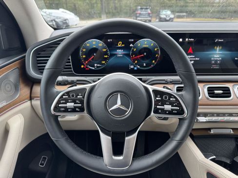 Used 2023 Mercedes-Benz GLE 350 w/ AMG Line Exterior image 10