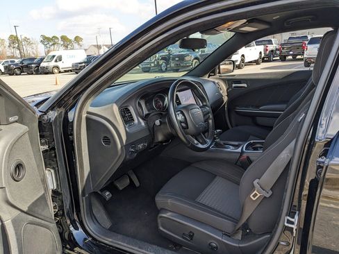 Used 2023 Dodge Charger SXT image 32