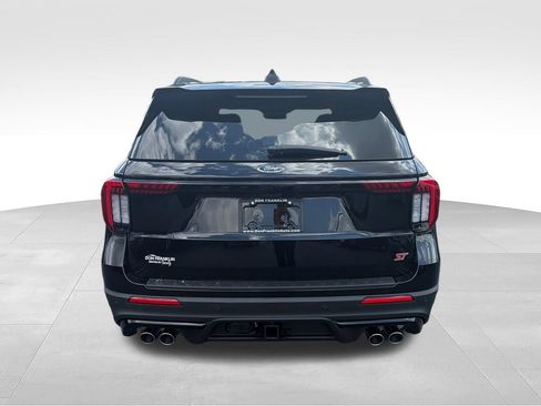 New 2026 Ford Explorer ST AWD/4WD image 4