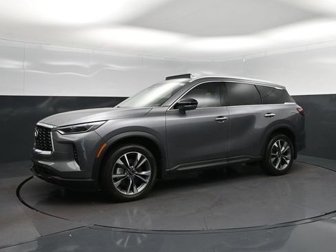 Used 2023 INFINITI QX60 Luxe w/ Cargo Package AWD/4WD image 3