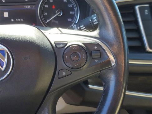 Used 2020 Buick Enclave Essence w/ Sound and Sites Package image 24