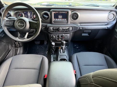 Used 2023 Jeep Wrangler Unlimited AWD/4WD image 42
