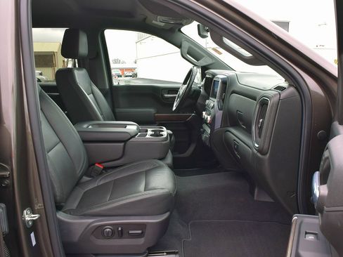 Used 2019 GMC Sierra 1500 SLT image 39