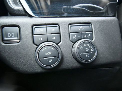 Used 2023 Chevrolet Silverado 1500 RST w/ Z71 Off-Road Package AWD/4WD image 20