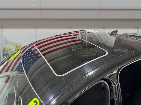 Used 2021 BMW 330i xDrive Sedan w/ Convenience Package image 11