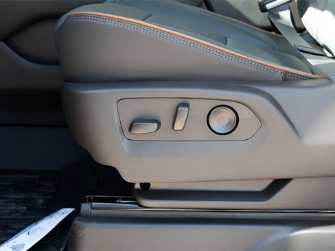 New 2026 GMC Yukon AT4 image 21