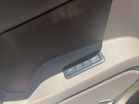 Used 2016 Chevrolet Suburban LT AWD/4WD image 19