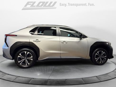 Used 2023 Toyota bZ4X XLE w/ Weather Package image 10