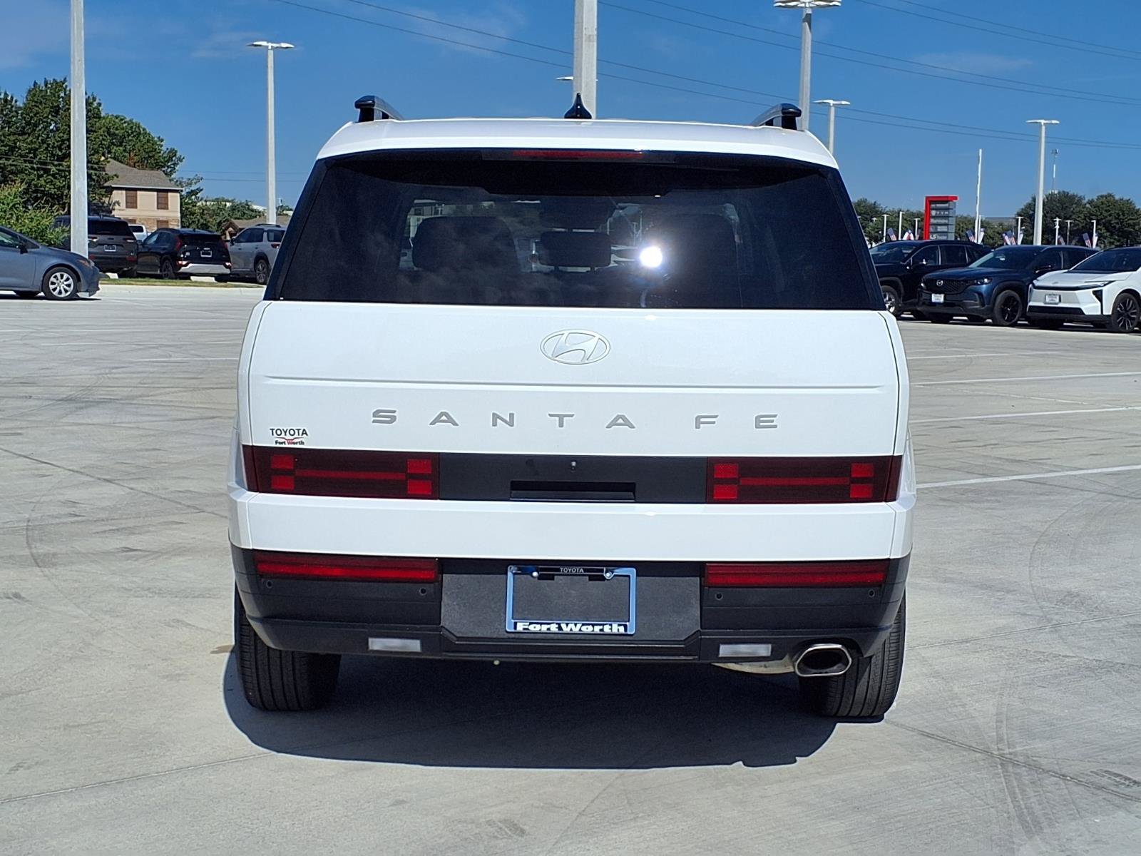 Used 2026 Hyundai Santa Fe SEL FWD image 8