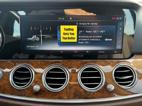 Used 2017 Mercedes-Benz E 300 4MATIC image 14