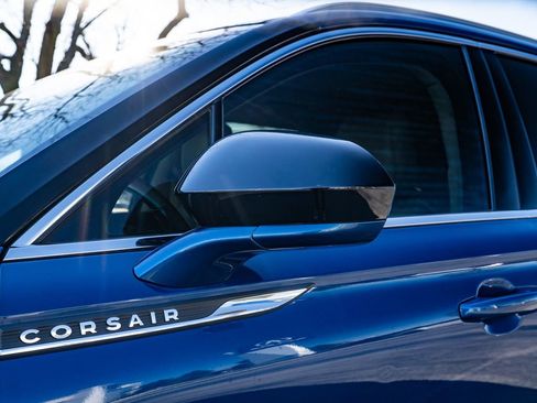 Used 2020 Lincoln Corsair AWD w/ Premium Package image 11