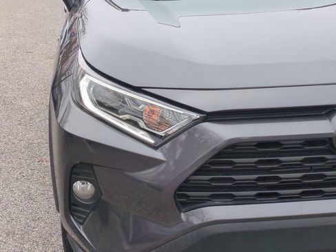 Used 2021 Toyota RAV4 XLE w/ Convenience Package image 10