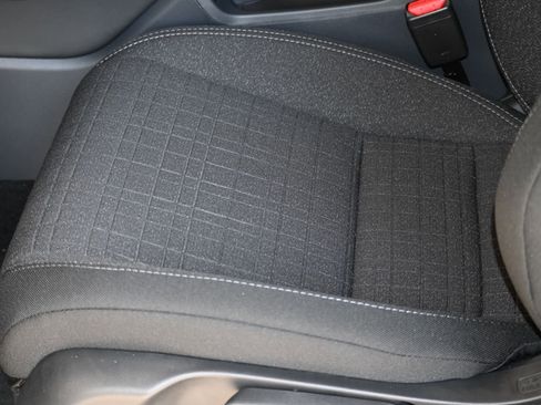 New 2026 Honda HR-V LX image 15