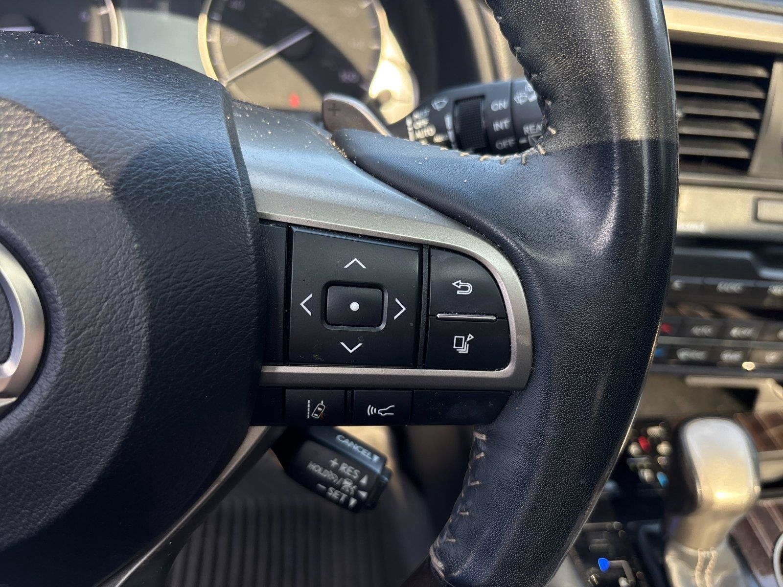 Used 2020 Lexus RX 350 FWD w/ Luxury Package image 19