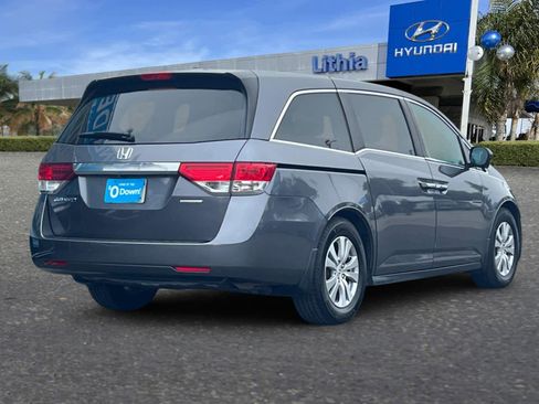 Used 2017 Honda Odyssey SE image 3