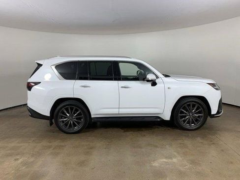 Used 2024 Lexus LX 600 F Sport image 5