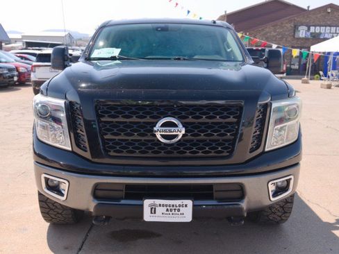 Used 2017 Nissan Titan PRO-4X AWD/4WD image 7
